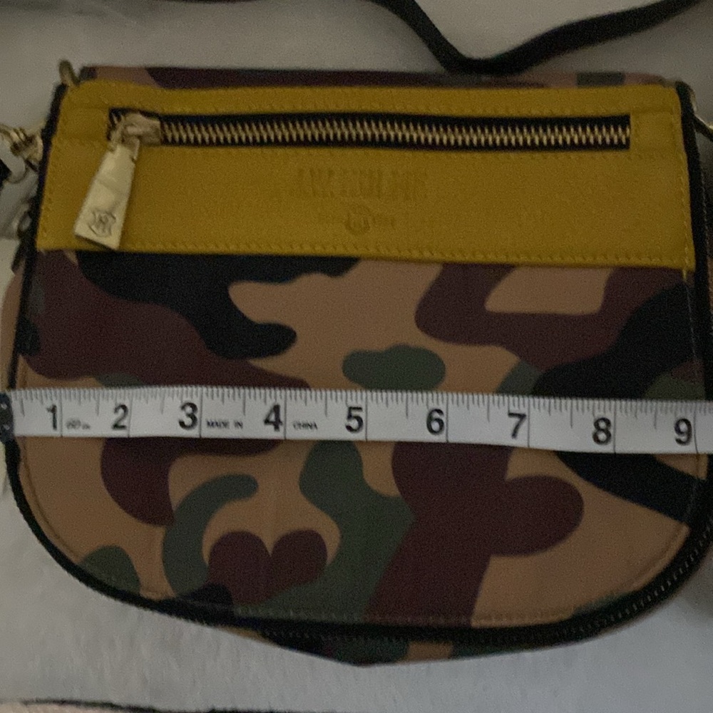 Handbag - Picture 10 of 11